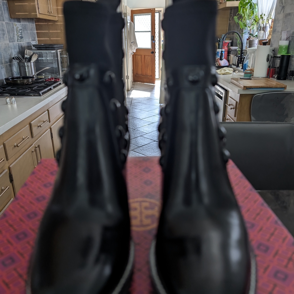 WOMEN'S Tori Burch Booties